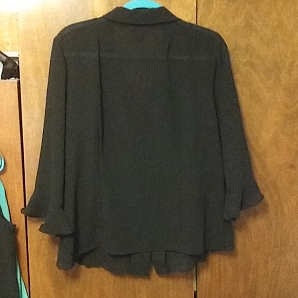 NWOT AKC BLACK EYELET EMBROIDERED TOP - Picture 5 of 8